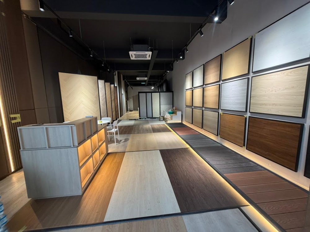 Queens Floor (Balakong)